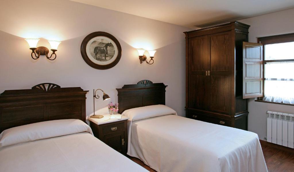 Hotel Rural Yeguada Albeitar Villayon Ruang foto