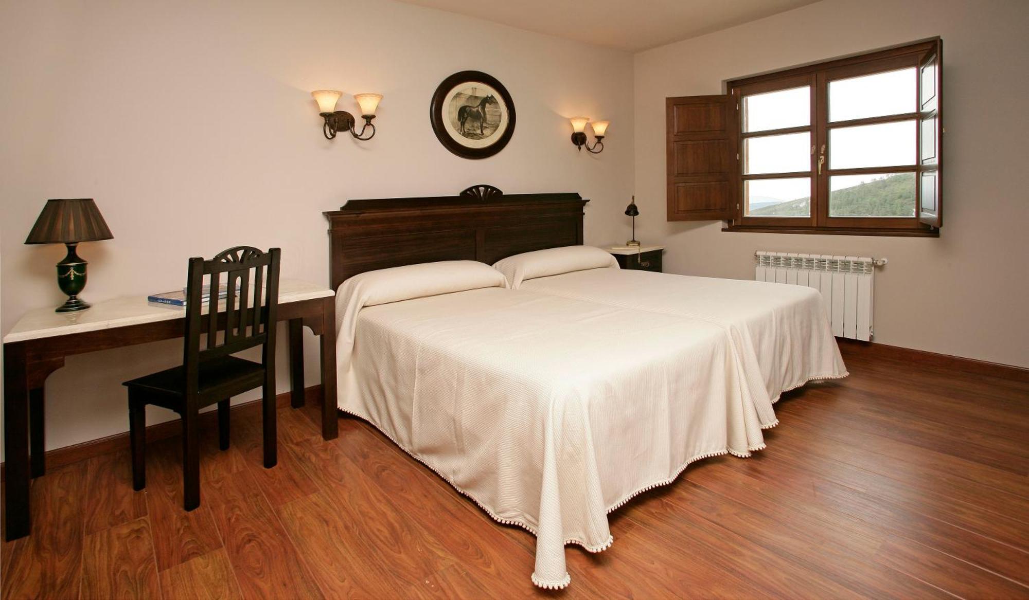 Hotel Rural Yeguada Albeitar Villayon Bagian luar foto
